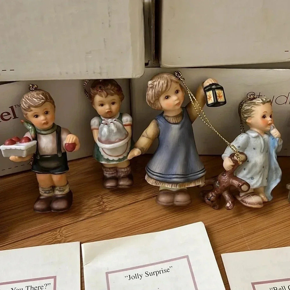 Set of 11 Hummel figurines,y boxes COA flawless 2001 2002 - Picture 3 of 7